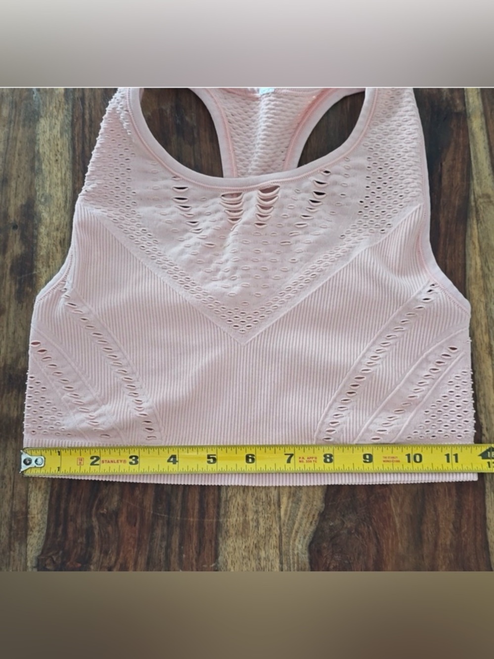ALO Yoga Lark Perforated Sports Bra - Picture 6 of 7